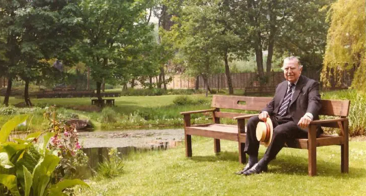 fred cleary in pines gardens, st margaret's